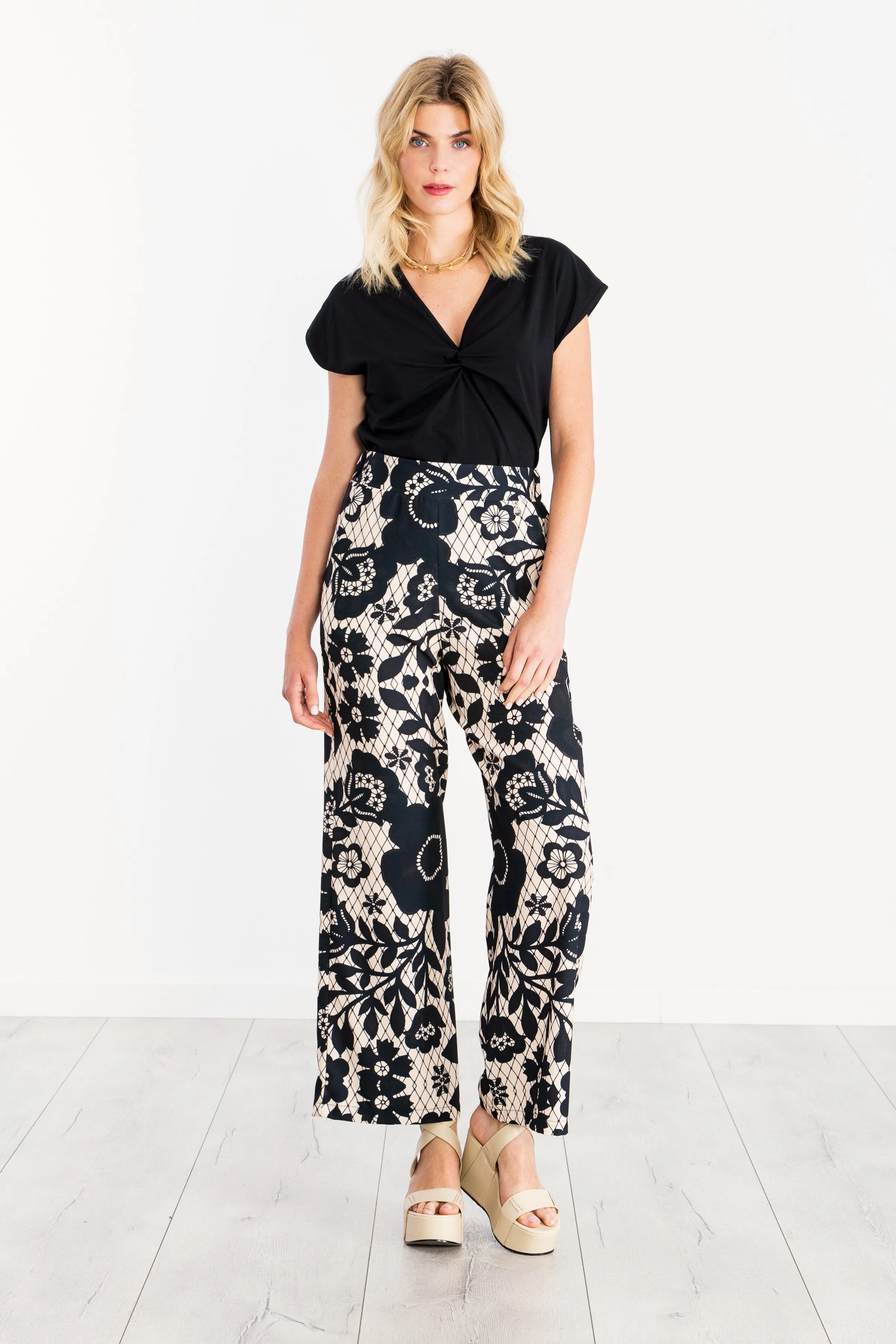 Floral Dark High-Waist Printed Pants by LolitasyL