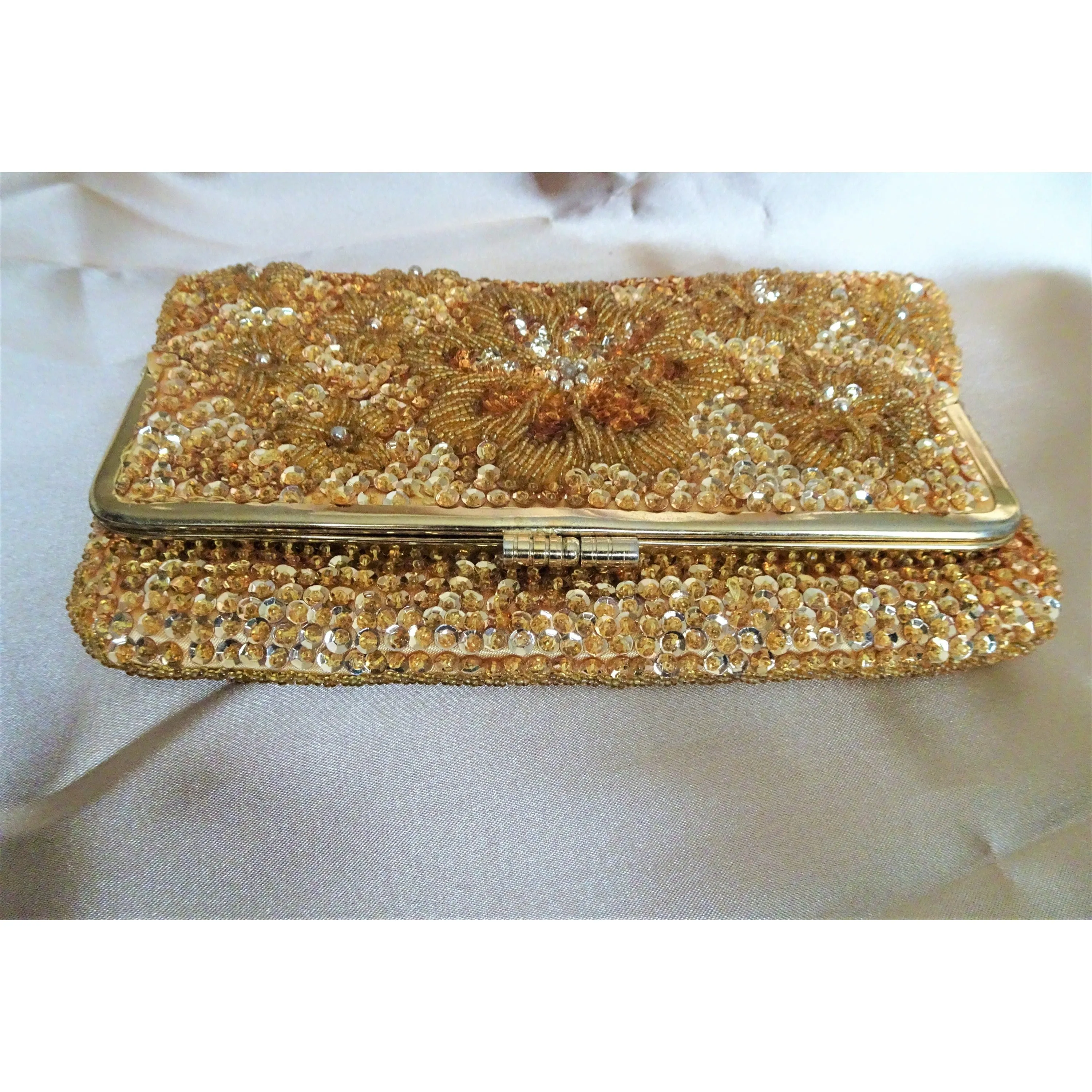 GORGEOUS Vintage Hand Beaded Evening Purse, Golden Glass and Sequined Fold Over Clutch Hand Bag, Elegant Design, Collectible Vin