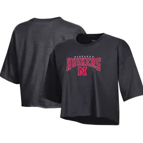 Lids Nebraska Huskers Boyfriend Cropped T-Shirt in Heather Charcoal