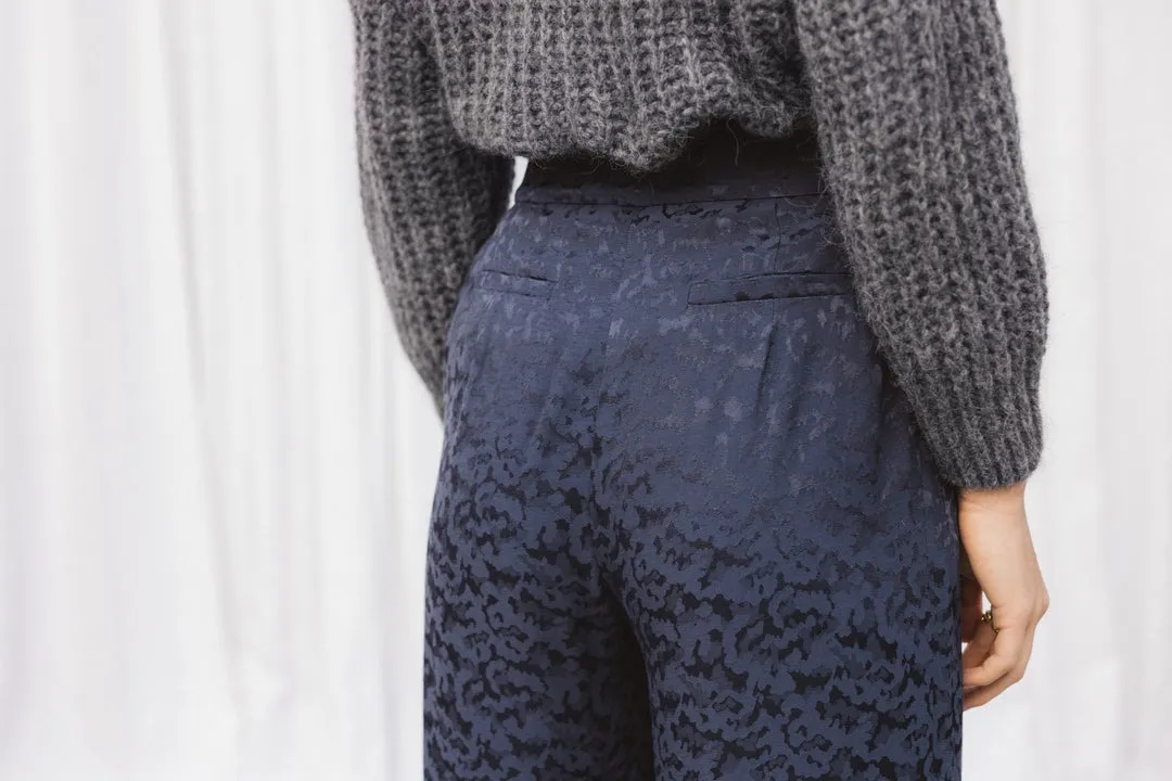 Navy Jacquard Free Pants